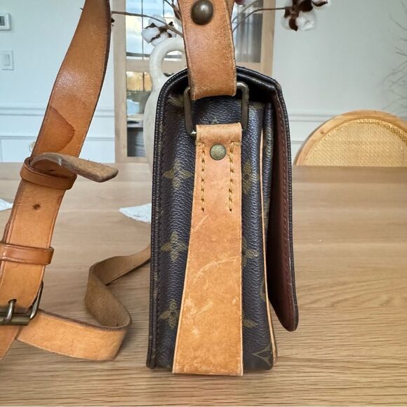 ✅AUTH✅LOUIS VUITTON CARTOUCHIERE MM - Picture 5 of 14